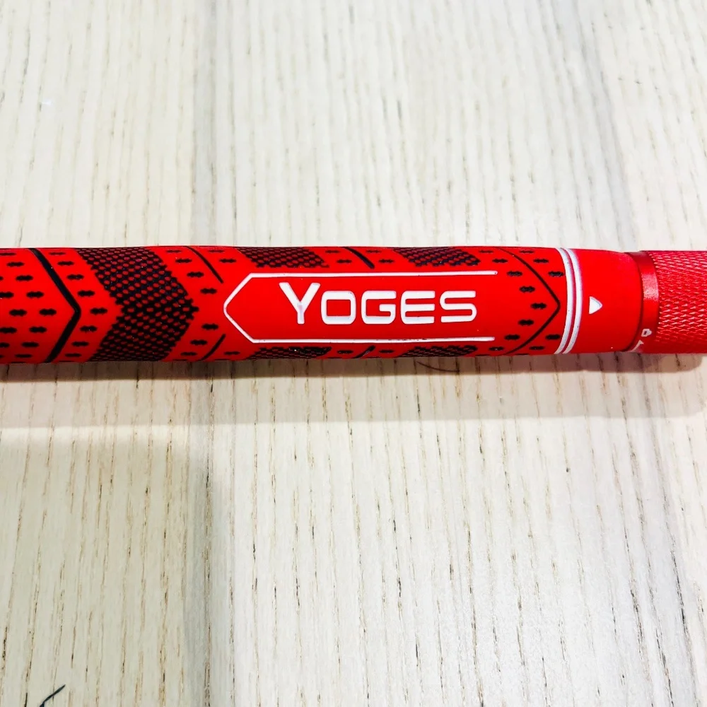 YOGES Adjustable Length VR Golf Club Handle for Meta For Quest 3 or 2 Black/Red